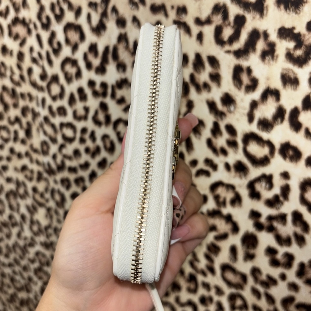 CHANEL CC Jeweled Quilt Wallet - Picture 4 of 8